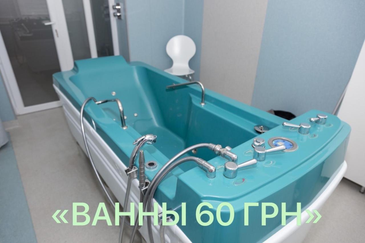 Truskavets 365 Hotel Ngoại thất bức ảnh