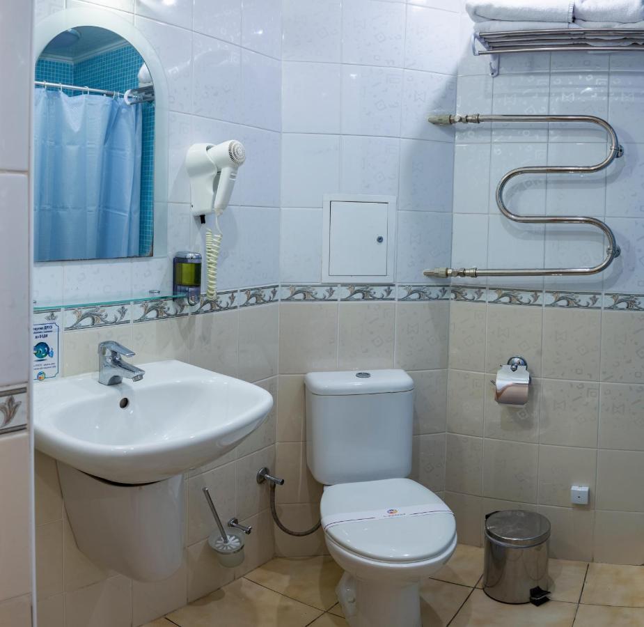 Truskavets 365 Hotel Ngoại thất bức ảnh