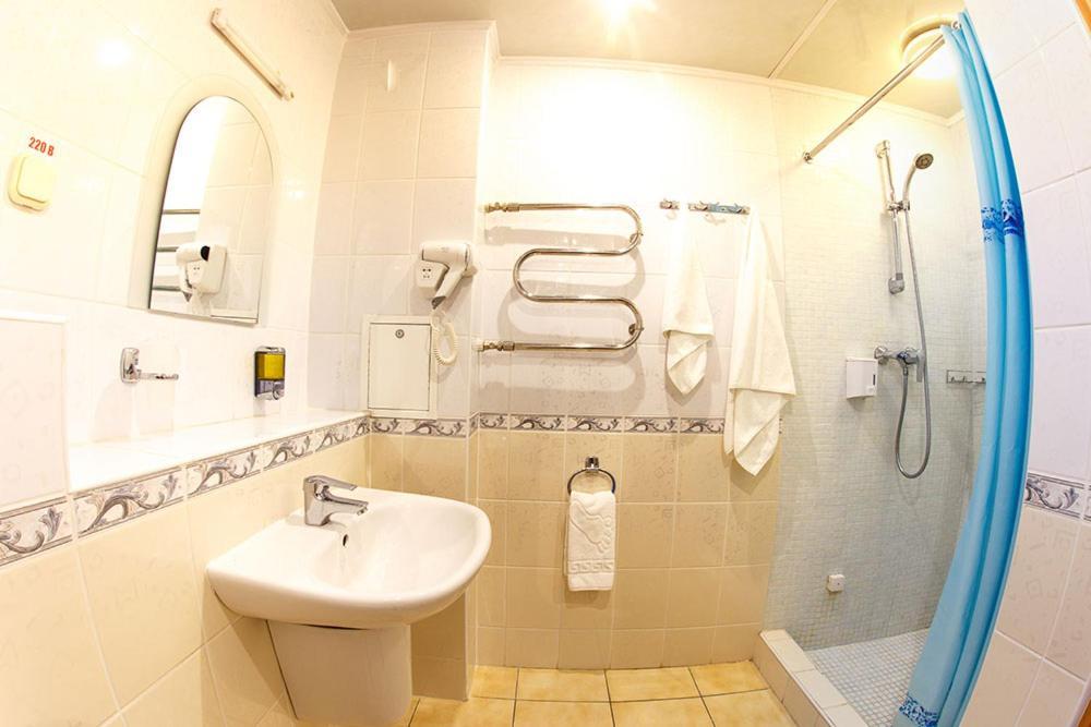 Truskavets 365 Hotel Ngoại thất bức ảnh