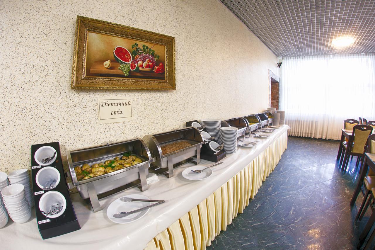 Truskavets 365 Hotel Ngoại thất bức ảnh