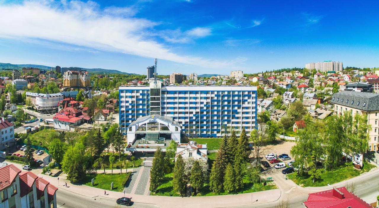 Truskavets 365 Hotel Ngoại thất bức ảnh