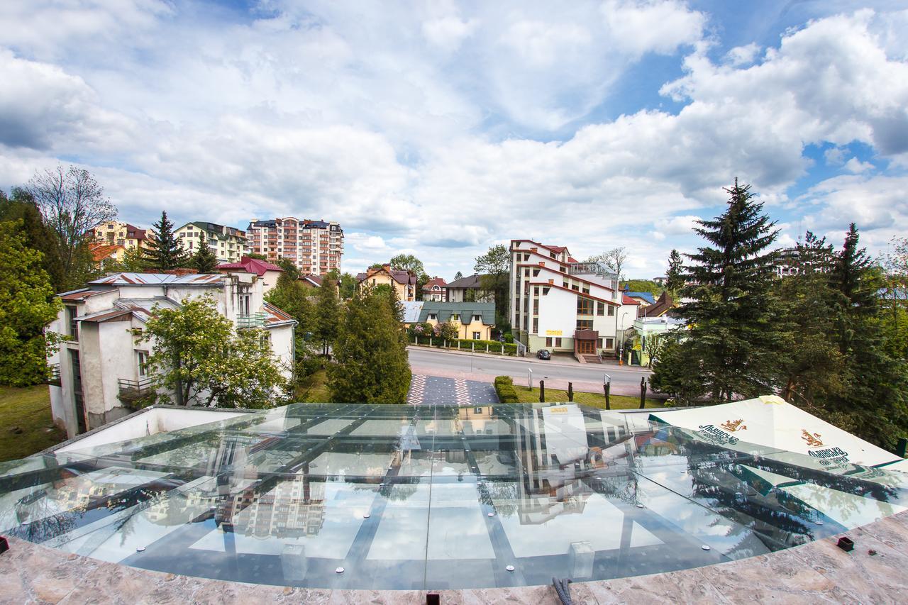 Truskavets 365 Hotel Ngoại thất bức ảnh